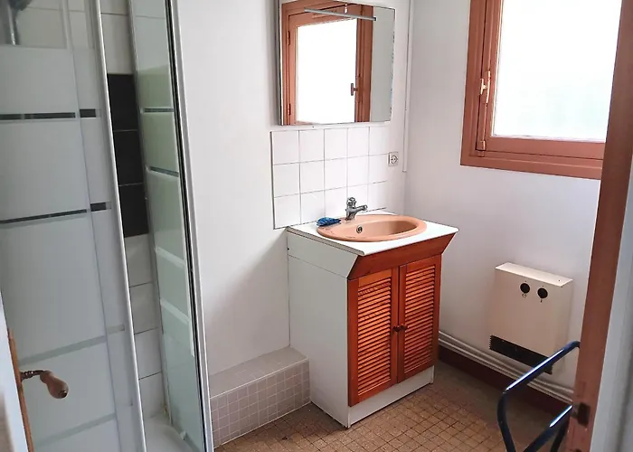 Maison Familiale A Pour 6 Pers, Proche Avec Terrasse Et Parking - Fr-1-239-1047 Feriehus